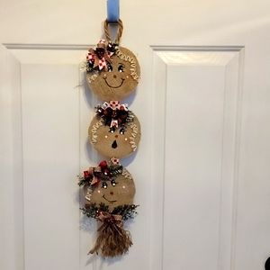 NWT GINGERBREAD WREATH